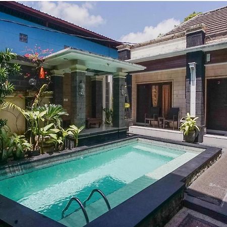 Denays Guesthouse Jimbaran المظهر الخارجي الصورة